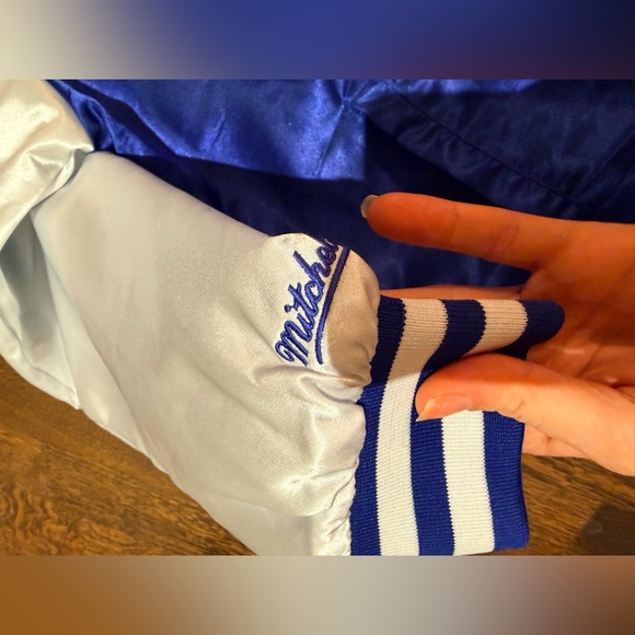 TORONTO MAPLE LEAFS NHL Mitchell & Ness. Satin Varsity Jacket Size 2XL Mens NEW - Picture 6 of 16